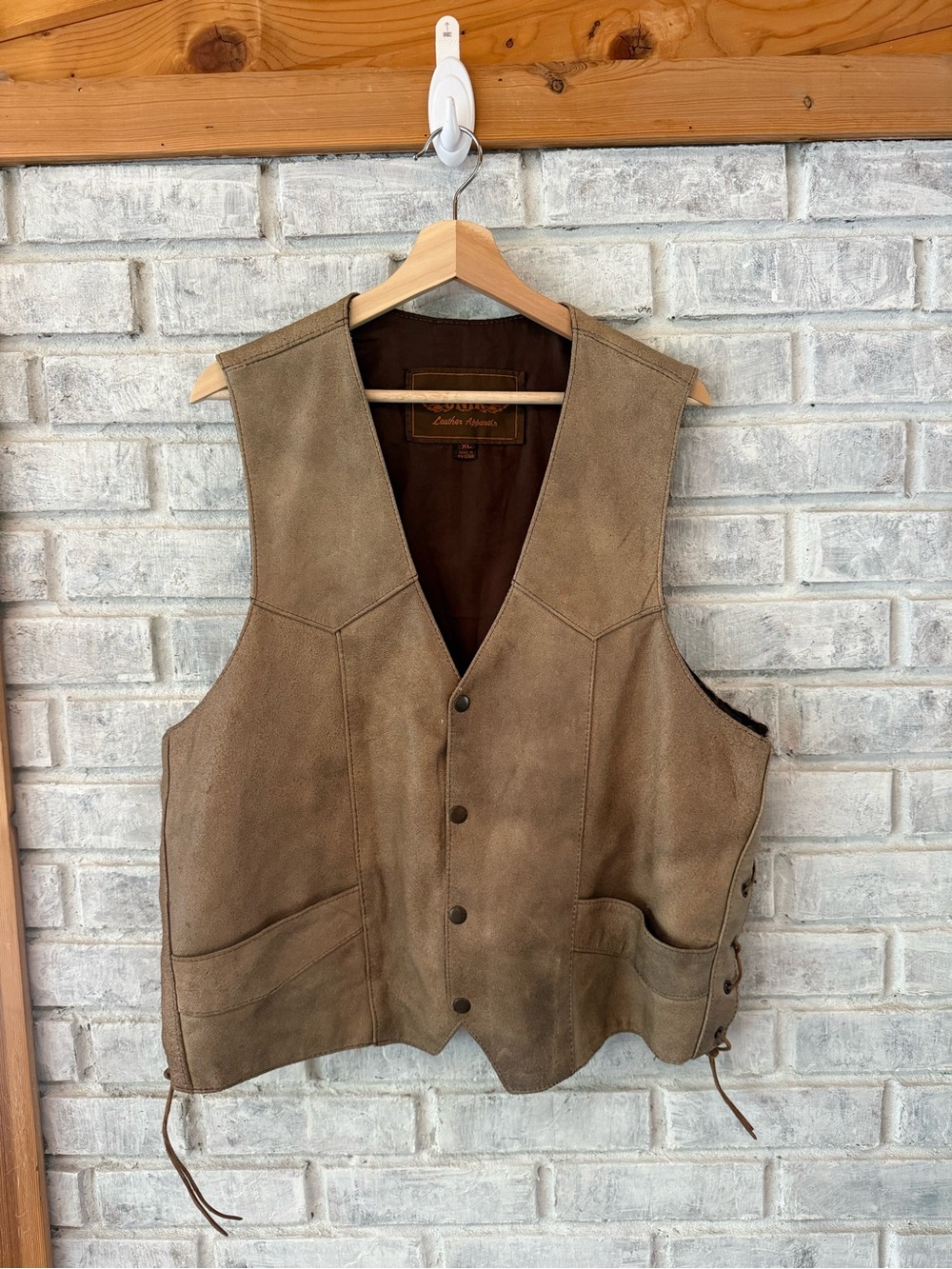 Vibtage Unik Brown Suede Men's Vest with Side Laces